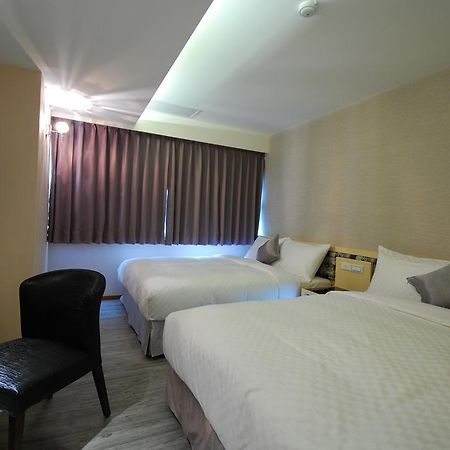 Himhim 旅店 Hotel Taipei Bagian luar foto